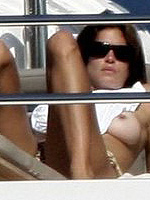 Nude celebrity Cindy Crawford free pic #13