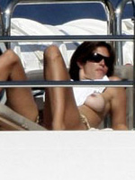 Nude celebrity Cindy Crawford free pic #14