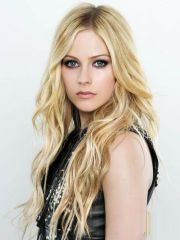 Avril Lavigne celebrity nude pictures