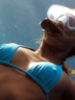 Actress Jessica Alba paparazzi topless..