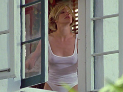 Cameron Diaz reveals her hot panty