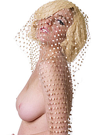 Lindsay Lohan shows her amazing big boobs