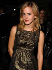 Rare Celeb Upskirt - Take a peek at Emma Watson getting a rare upskirt at the car. Photo.