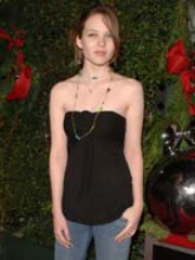Young and sweet looking Daveigh Chase..