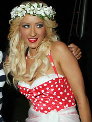 Celeb Christina Aguilera nude pictures.