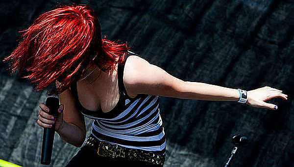 Celebrity Hayley Williams naked pics, oops! 