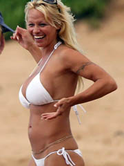 Celeb Pamela Anderson nude pictures.