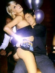 Celeb Paris Hilton naked pics, oops!
