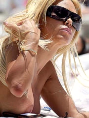 Beauty celebrity Shauna Sand nude