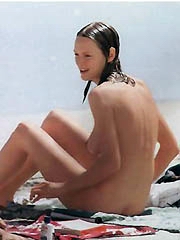 Celeb Uma Thurman nude pictures.