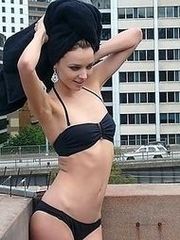 Miranda Kerr's titty slip