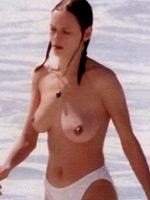 Nude photo celebrity Uma Thurman is an
